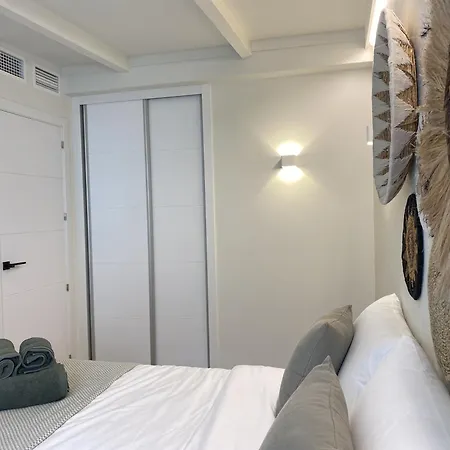 Pretty House 100 Metres From The * Μαρμπέλλα