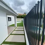 Pretty House 100 Metres From The