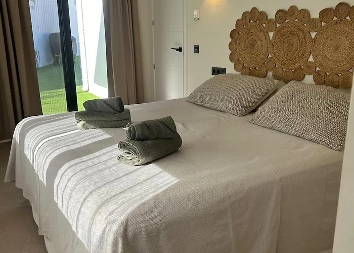 Pretty House 100 Metres From The