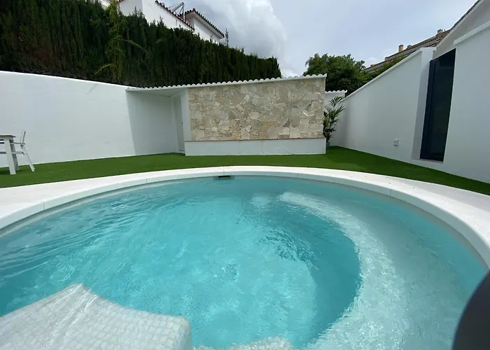 Pretty House 100 Metres From The